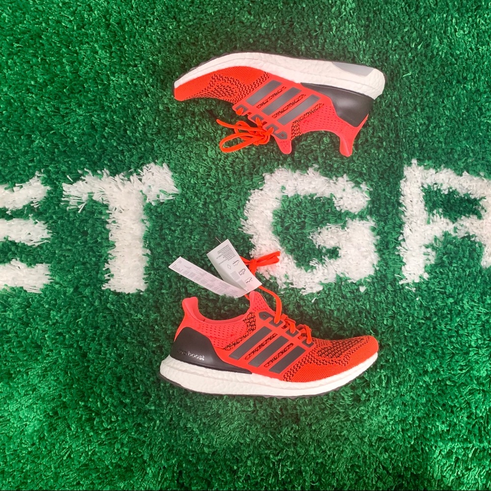 ADIDAS ULTRABOOST LOW TOP RUNNING SNEAKERS